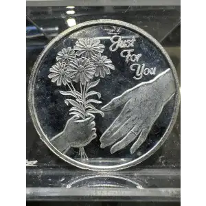 1 oz Silver Valentines Day Flowers Round